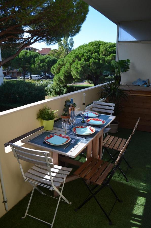 Charmant appartement à 350m de la plage et du port Fréjus Extérieur photo